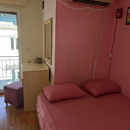 Locart Popart Guest house *